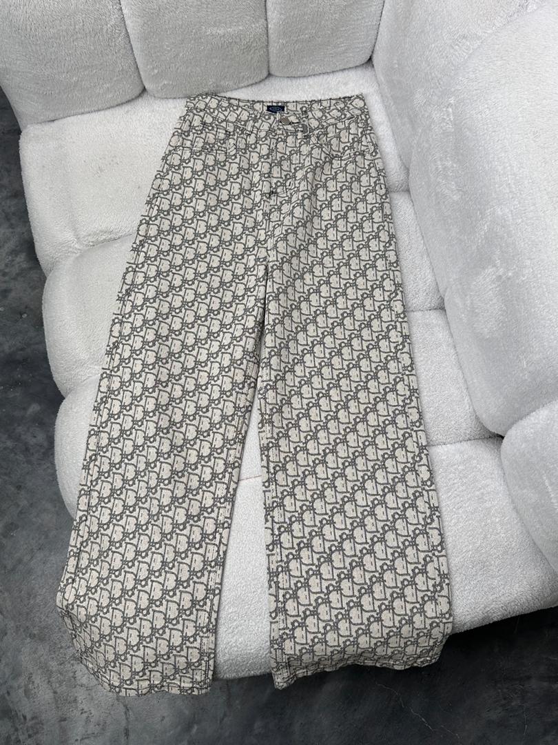 WhatsApp Image 2025-12-10 at 21.12.15_53a9de3f