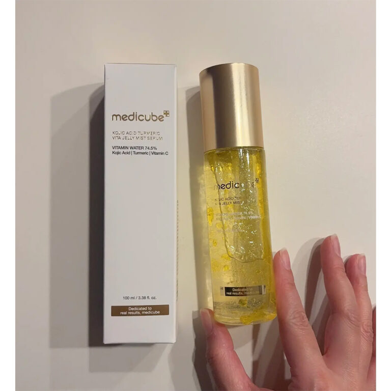 MEDICUBE-KOJIC-ACID-TURMERIC-VITA-JELLY-MIST-SERUM12-768x768