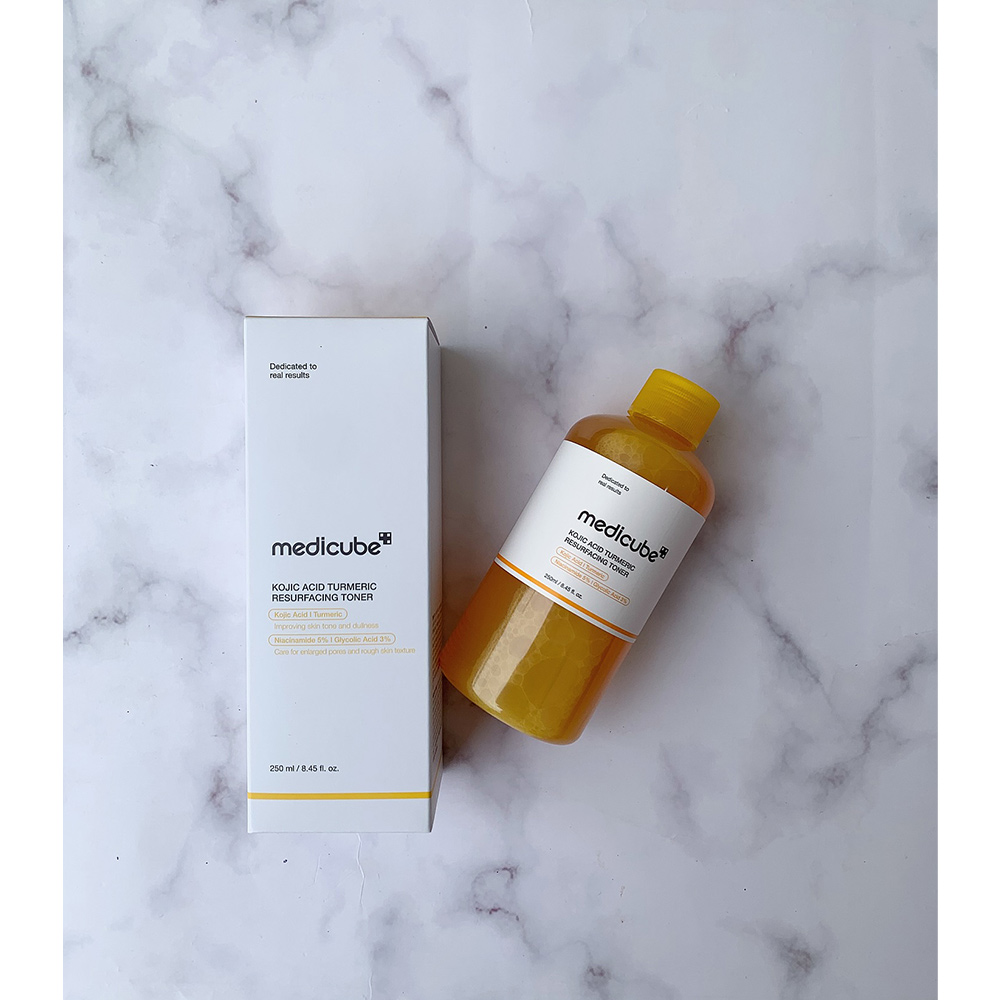 Medicube-Kojic-Acid-Turmeric-Resurfacing-Toner-2