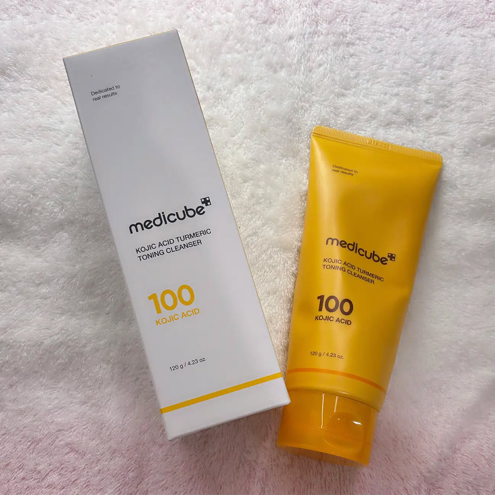 Medicube-Kojic-Acid-Turmeric-Toning-Cleanser-2