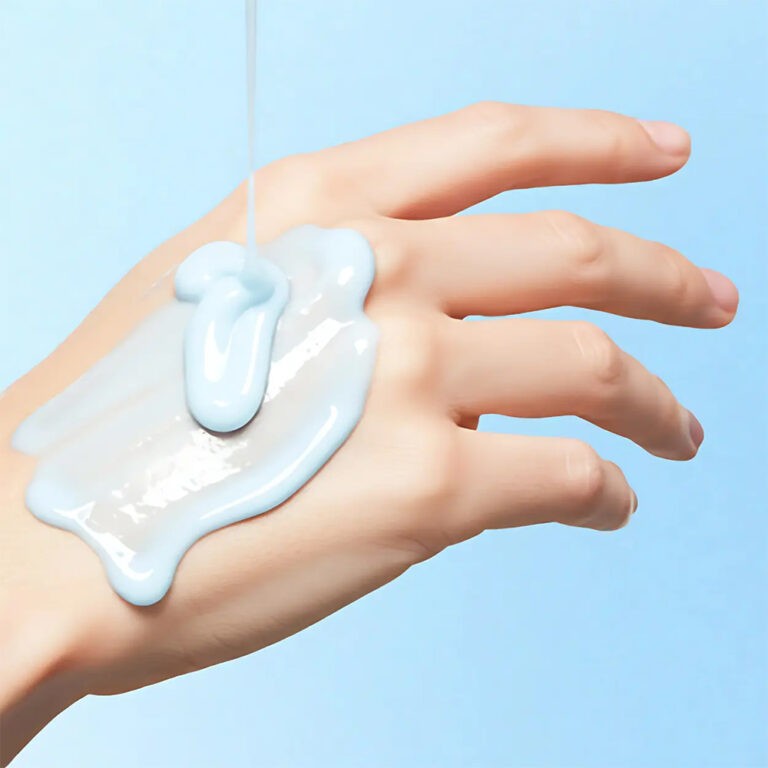 Medicube-Zero-Pore-Moisture-Sun-Serum-4-768x768